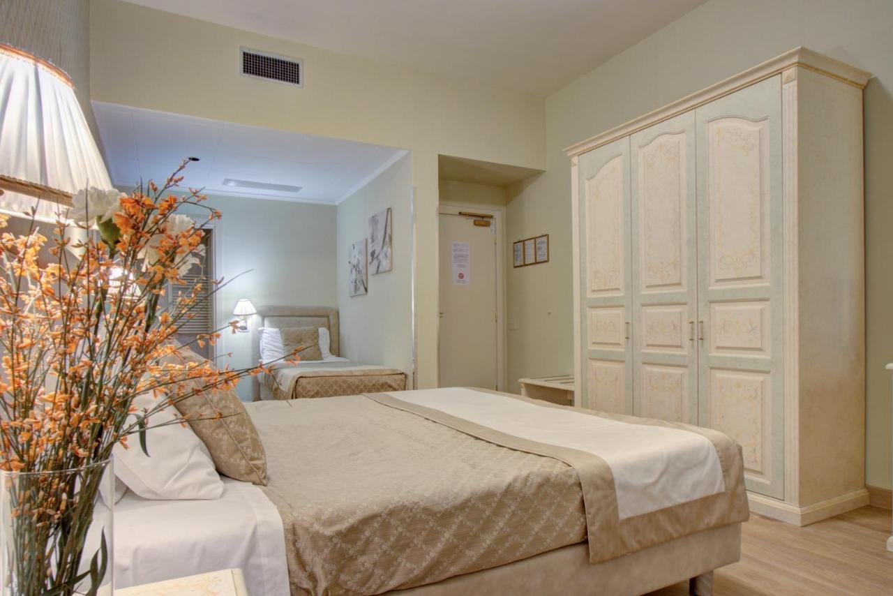 Triple Room,1198072495:JPEG